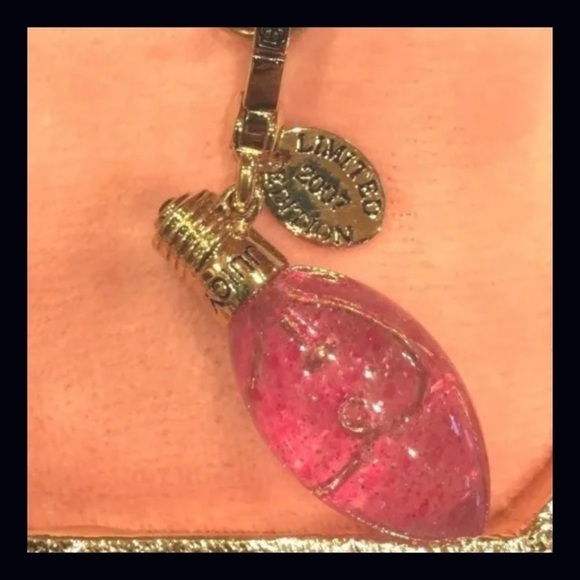 Juicy Couture Limited Edition Light Bulb Charm - Picture 12 of 15